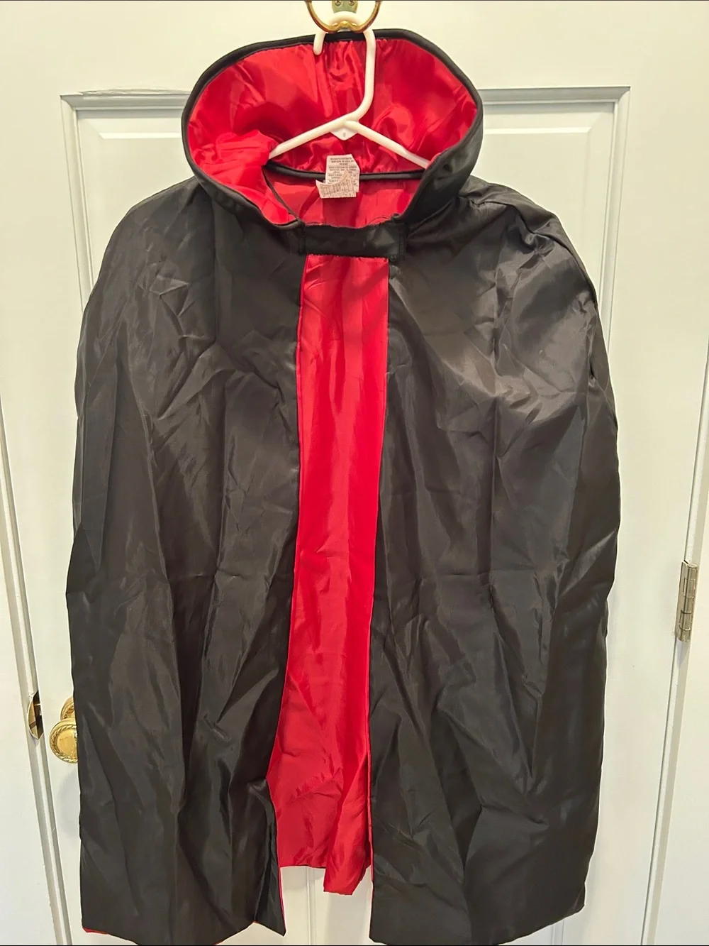 36 “ Taffeta cape for Halloween